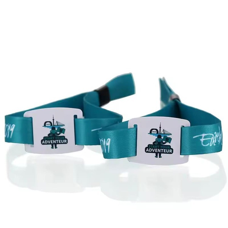 Bracelets tissés jetables NTAG 213 RFID 13,56 MHz NFC pour événements