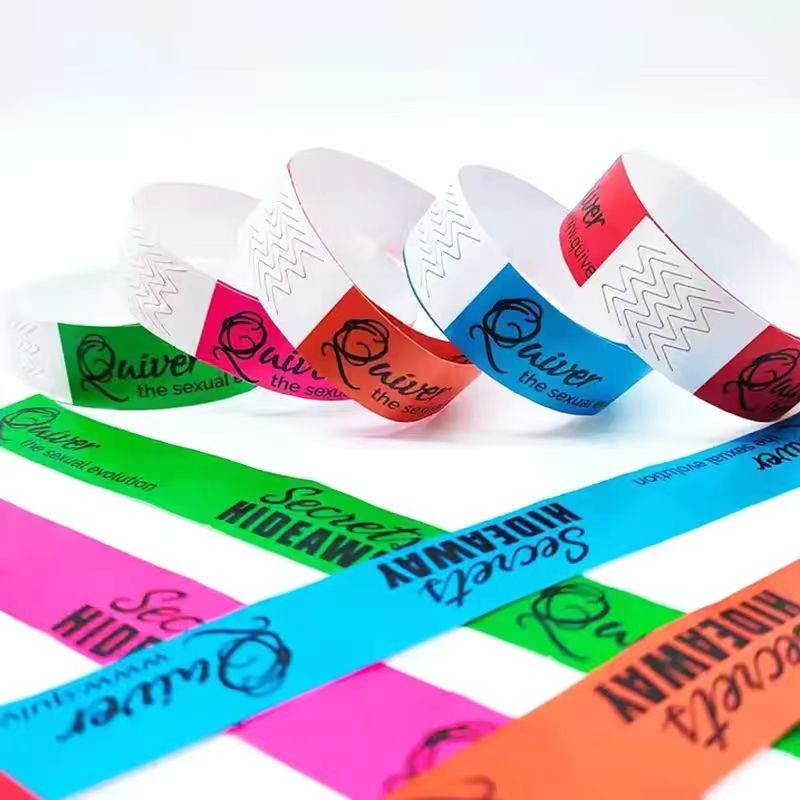 Bracelets jetables en papier synthétique