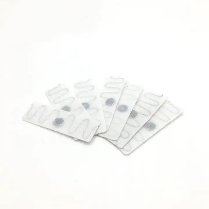 Étiquette de blanchisserie UHF RFID lavable en tissu imprimée numériquement