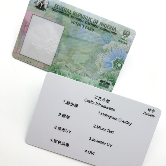 Carte d'identité photo en plastique avec impression de sécurité et personnalisation en option