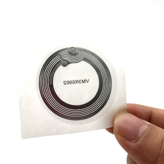 Autocollant NFC 13,56 MHz à incrustation humide