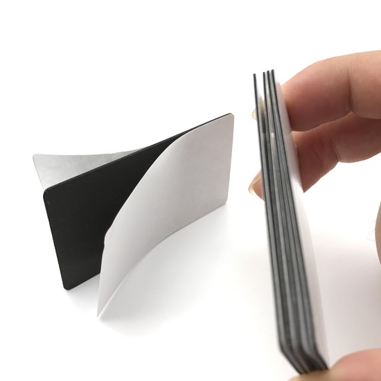Étiquette RFID UHF anti-métal pour système de gestion