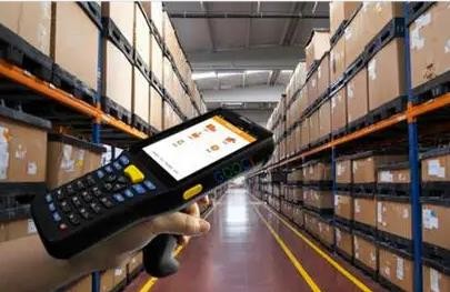 Comment les géants internationaux de la logistique utilisent la technologie RFID pour améliorer l'efficacité des services et réduire les coûts d'exploitation