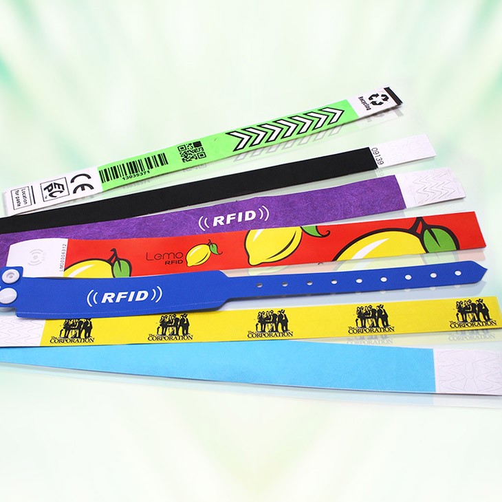Bracelet RFID Tyvek jetable coloré pour la publicité