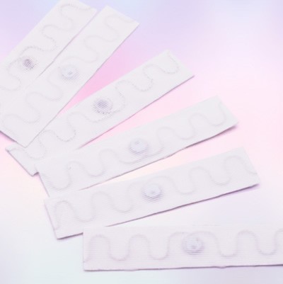 Étiquette de blanchisserie en tissu tissé RFID UHF pour la gestion du linge