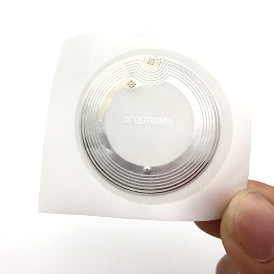 Autocollant NFC 13,56 MHz à incrustation humide