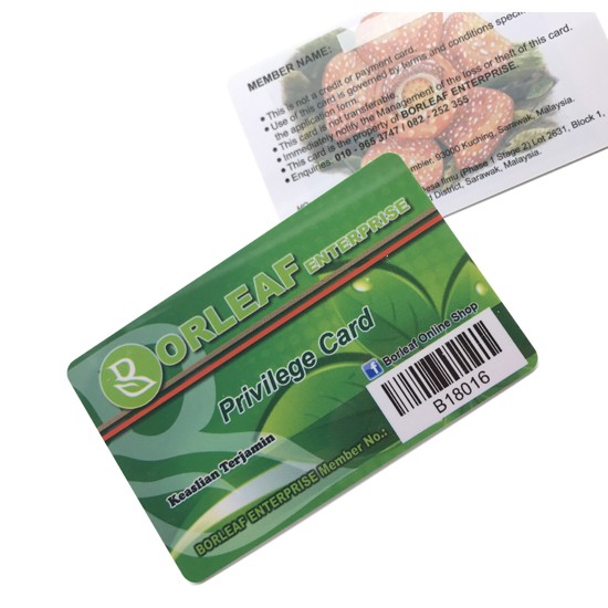 Carte d'adhésion plastique avec impression CMJN et code-barres magnétique