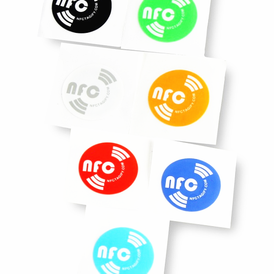 Étiquette autocollante NFC passive jetable 13,56 MHz