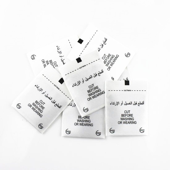 Étiquette en tissu tissé UHF 860-960 MHz pour vêtements