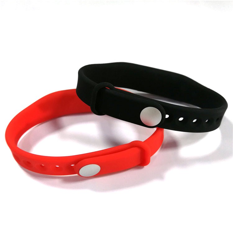 Bracelet intelligent RFID en silicone 13,56 MHz avec contrôle d'accès GYM étanche