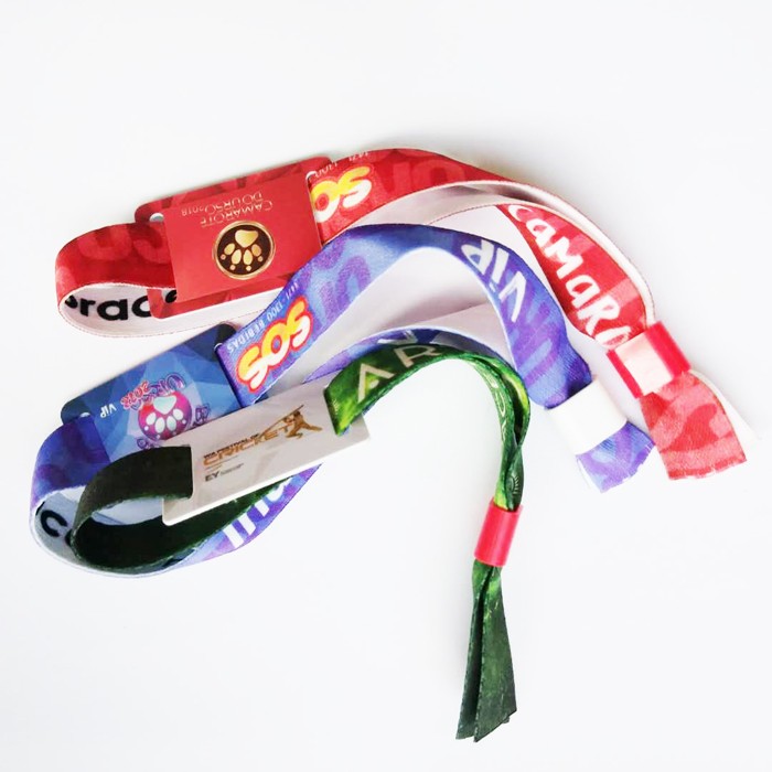 Bracelet RFID NFC en tissu tissé 13,56 MHz avec impression personnalisée pour billets de festival