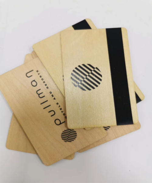 Carte RFID en bois 13,56 MHz, carte-clé d'hôtel en bois sans contact