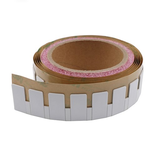 Étiquette UHF flexible Impimj Monza R6P RFID sur étiquette métallique