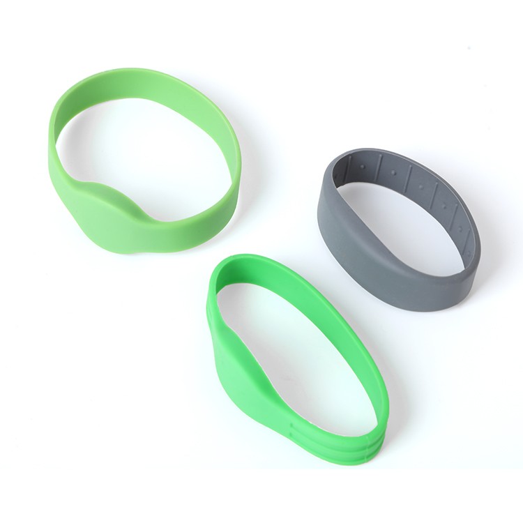 Bracelets de proximité intelligents personnalisés en gros, contrôle d'accès, bracelet RFID en silicone souple