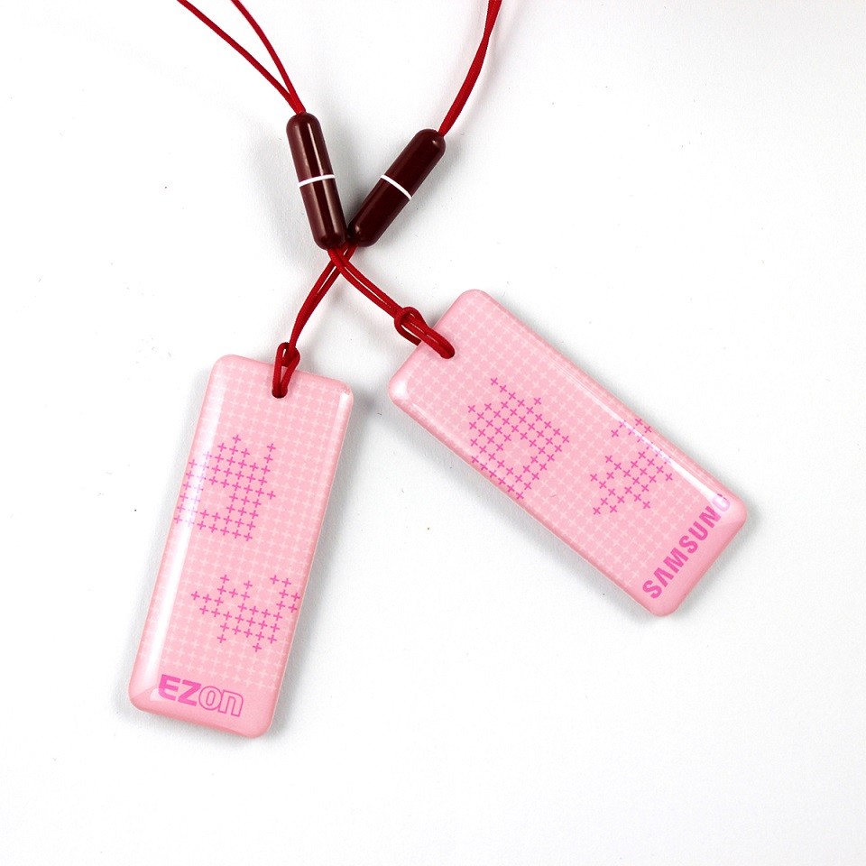 Porte-clés à puce RFID/NFC transparent, fourniture d'usine, étiquette de carte de proximité 125 MHz, porte-clés époxy RFID