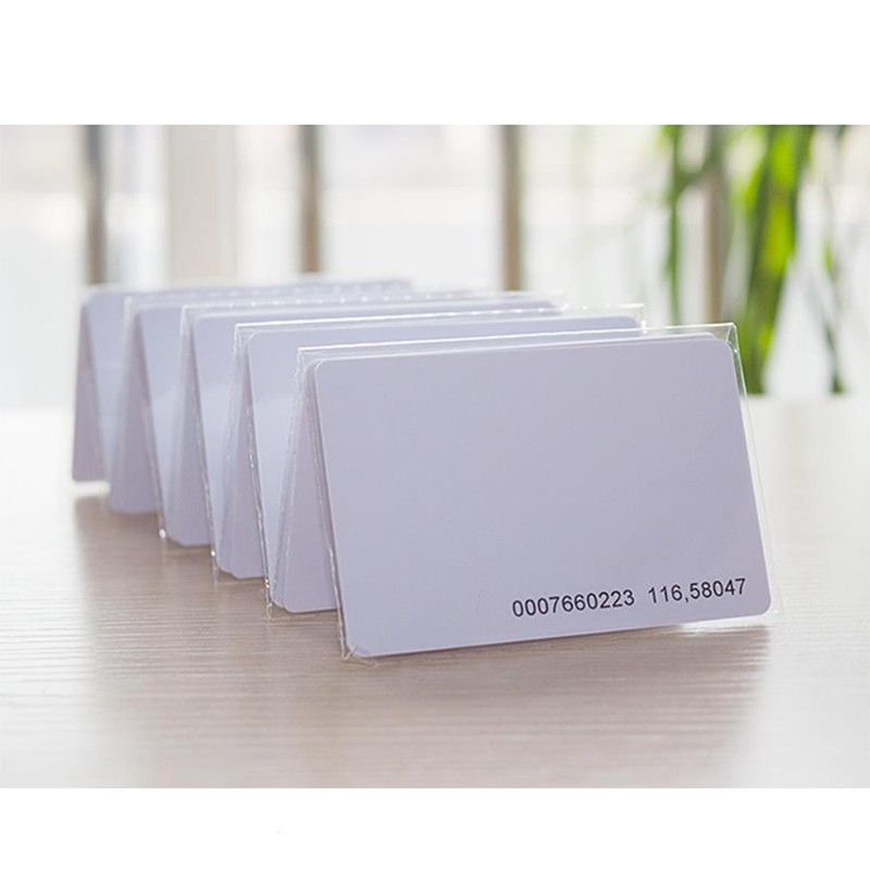Carte d'identité de contrôle d'accès sans contact en gros, puce 125 kHz TK4100, carte RFID de proximité vierge en PVC intelligente