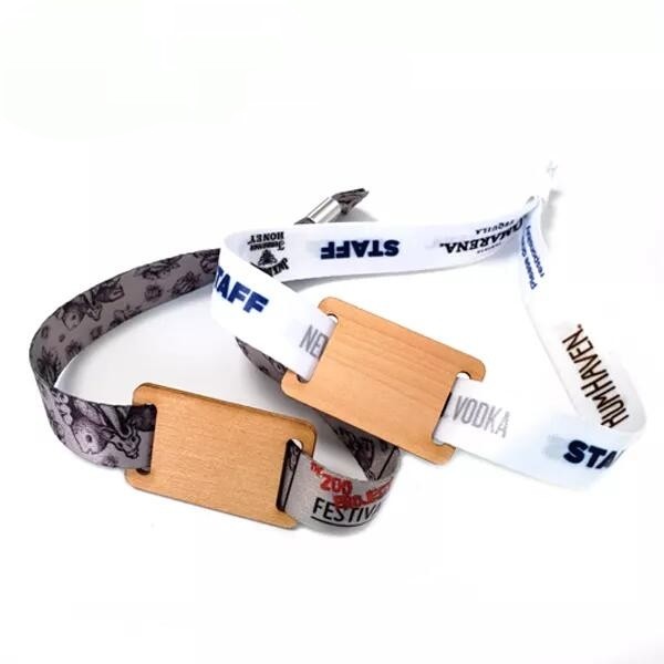 Bracelet en tissu RFID en bois recyclé respectueux de l'environnement