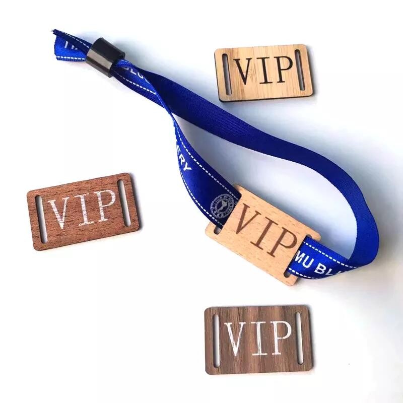 Bracelet en tissu RFID en bois recyclé respectueux de l'environnement