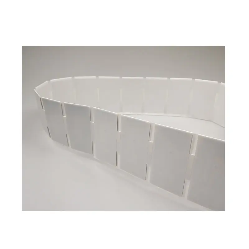 Étiquette autocollante anti-métal imprimable UHF RFID souple et flexible sur métal