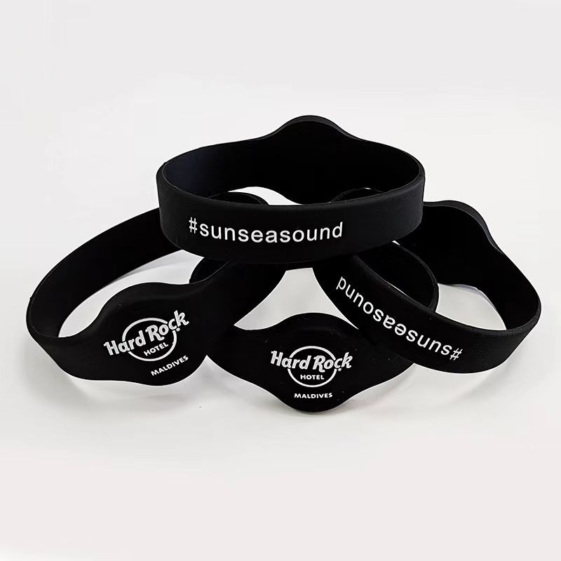 Bracelet en silicone avec logo personnalisé pour cadeaux promotionnels et commerciaux