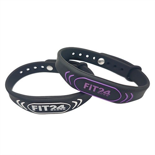 Bracelet en silicone réglable NFC RFID étanche personnalisé