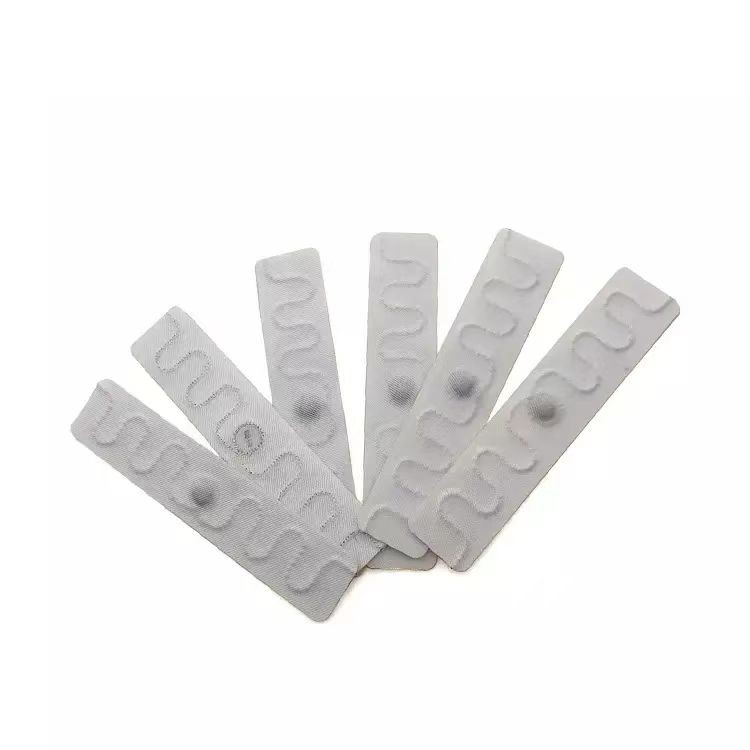 Étiquette RFID pour linge, tissu d'uniforme, étiquette de blanchisserie UHF RFID lavable pour textile
