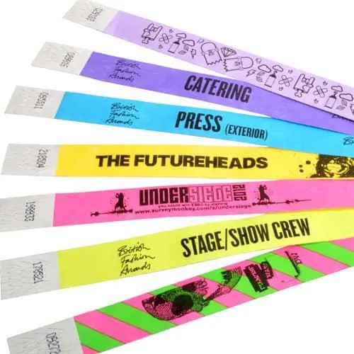 Bracelets Tyvek personnalisés et bracelets RFID pour parcs d'attractions