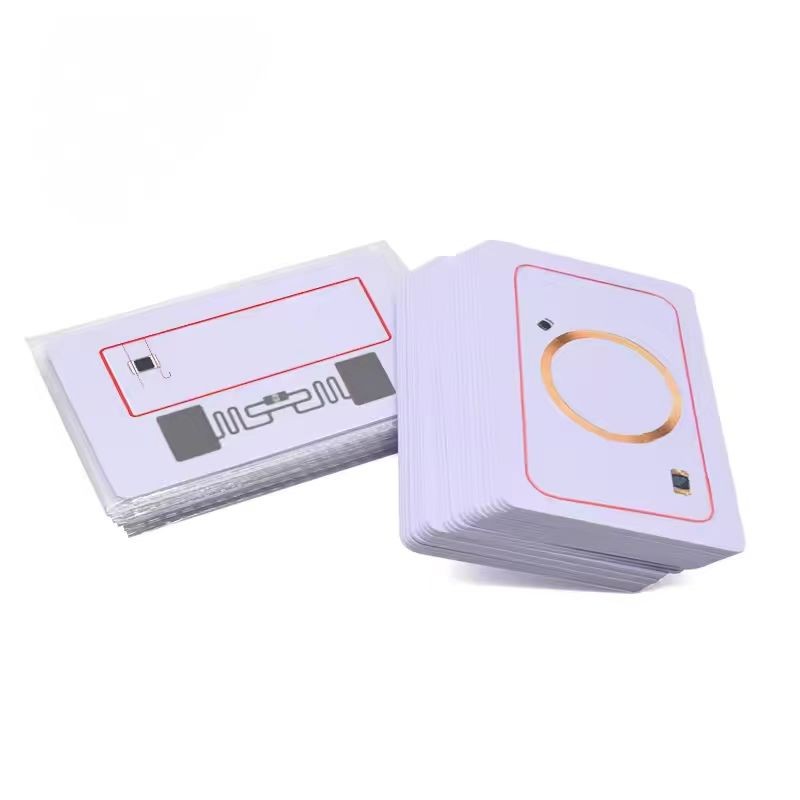 Carte composite RFID double fréquence 13,56 MHz + 125 kHz à impression personnalisée pour le contrôle d'accès