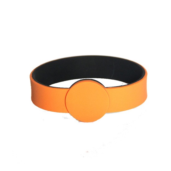 Bracelet personnalisé à puce RFID en silicone coloré double couche