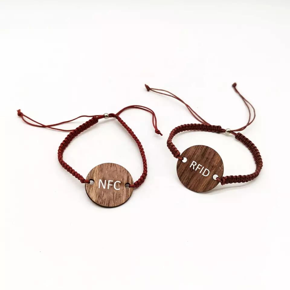 Bracelet en bois RFID réglable avec logo personnalisé, bracelet NFC tissé en bois gravé à la main