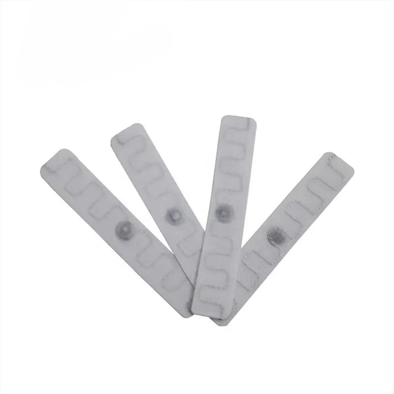 Étiquettes RFID pour vêtements en tissu textile UHF 860-960 MHz