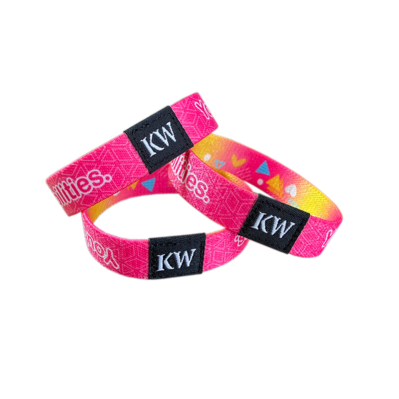 Stretchable polyester NFC wristband with integrated RFID chip